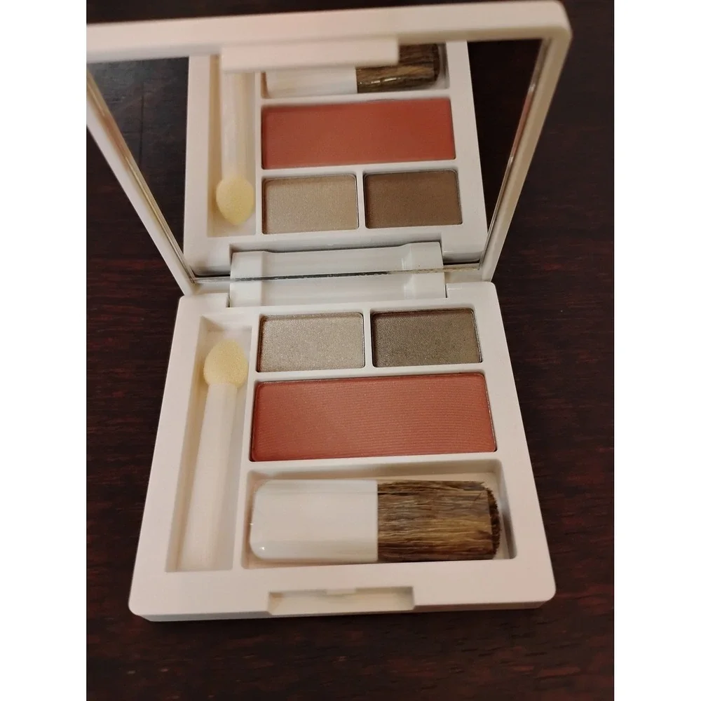 Clinique All About Shadow Duo Starlight Starbright & Blush Fig Makeup Palette